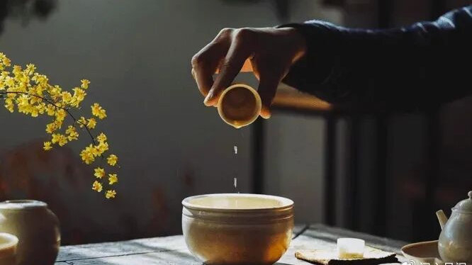 原创|不管你和谁聊天,这3点都尽量少聊