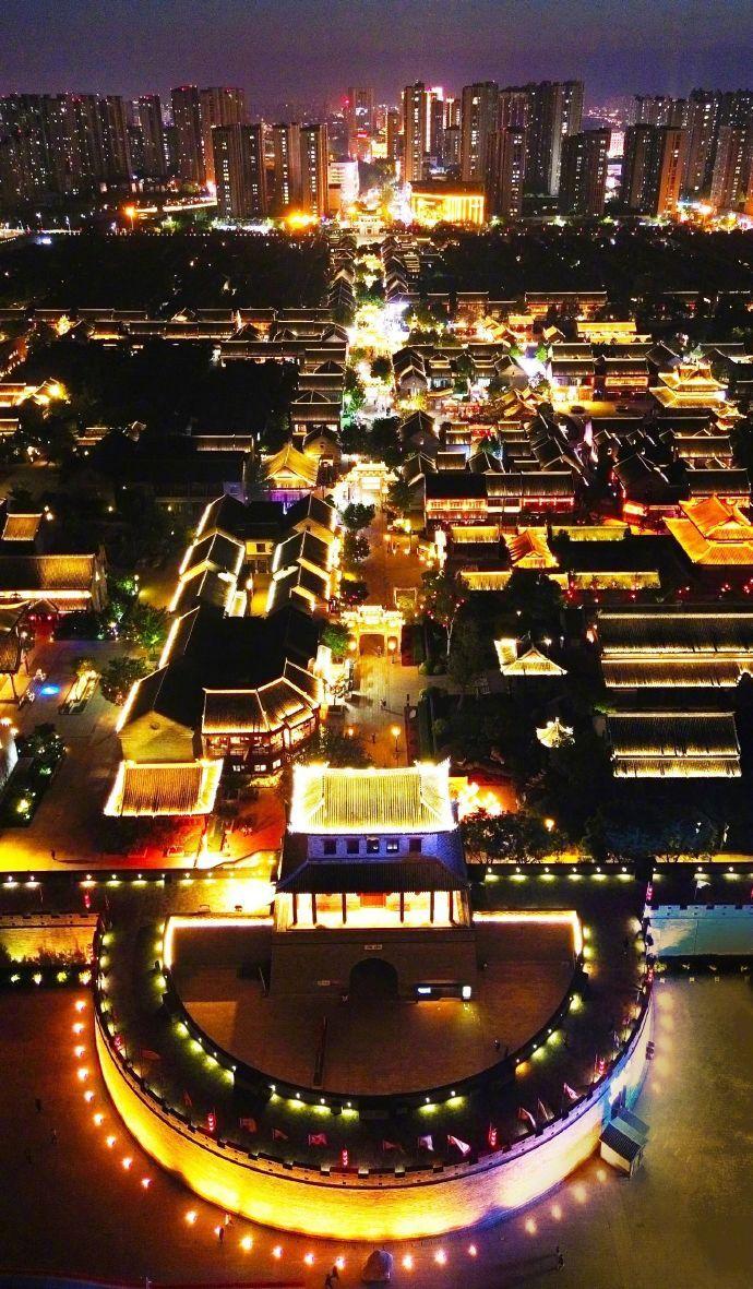 青岛即墨古城夜景图片图片