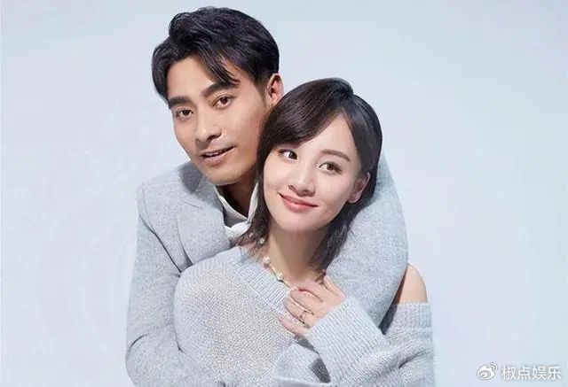 她被骗进娱乐圈与名演员闪婚生一双帅气儿子被丈夫宠成大女儿