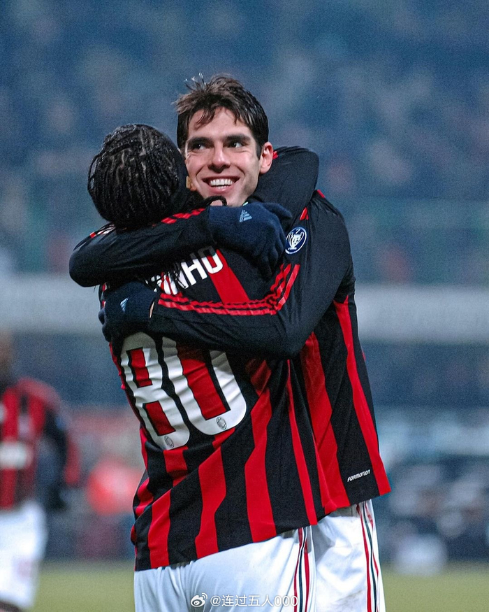 卡卡和小罗两个巴西人的米兰时光