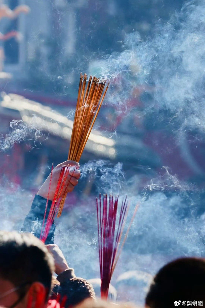 五步一庙十步一寺,香火极为旺盛