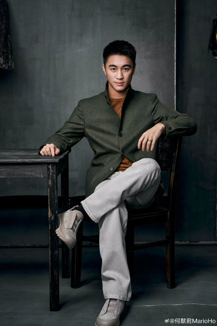 王嘉尔何猷君加盟青春家族,四人旅综阵容引期待