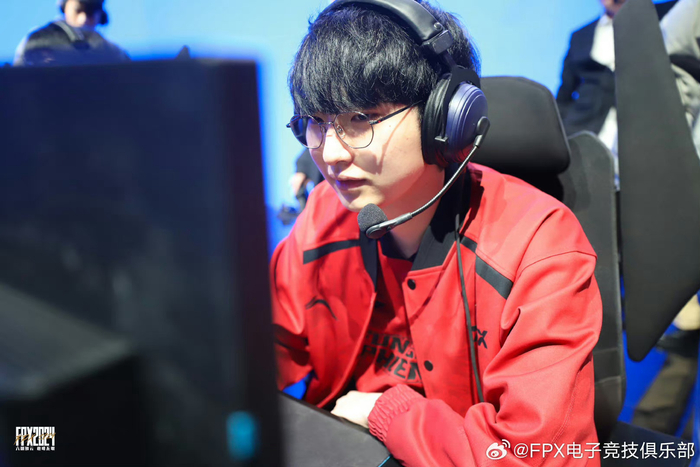 分享赛前返图小凤凰比赛日fpxvsjdg调试完毕