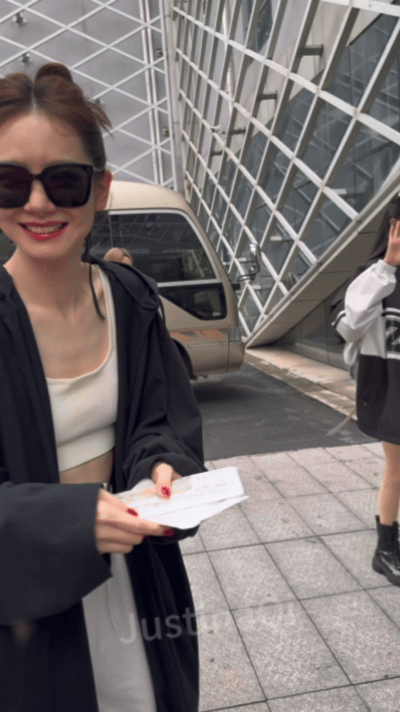 浪姐应援排面戚薇和粉丝真的是双向奔赴吧