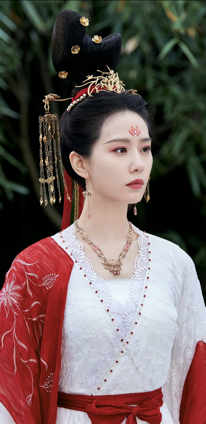 方思哲一念关山服装造型