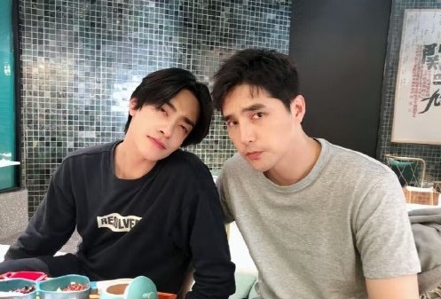阿云嘎|鲁豫|郑云龙_新浪新闻