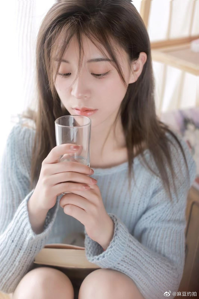 配合度高本人肤白五官精致模特:小丸子坐标:昆明约拍请私信麻豆约拍