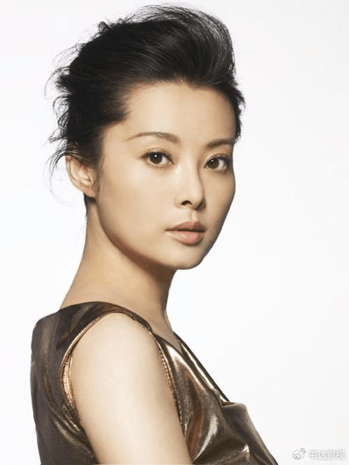 袁立突破尺度,51岁颜值身材惊艳全网!