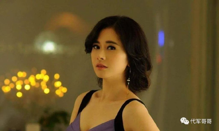 她被誉为“港剧第一美女”,曾是体操冠军,如今46岁很美却单身|何美钿|何美|张卫健|尼姑|娱乐圈_新浪娱乐_新浪新闻