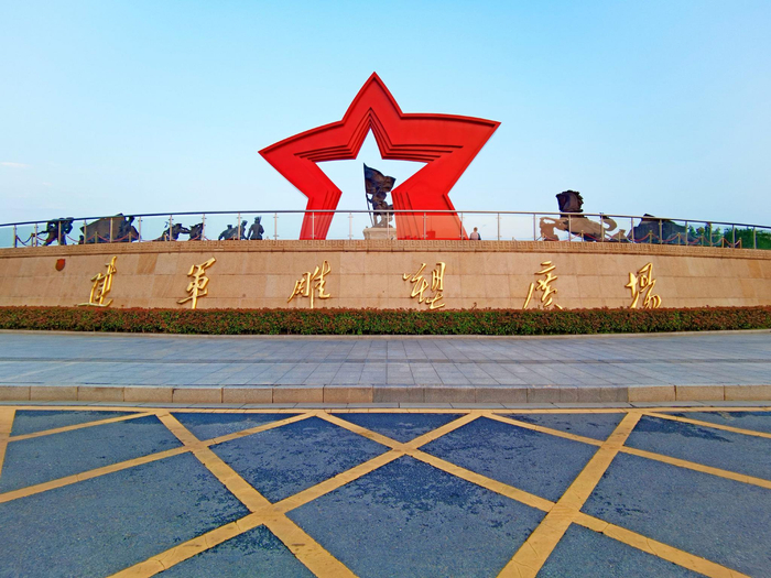 南昌建军雕塑广场