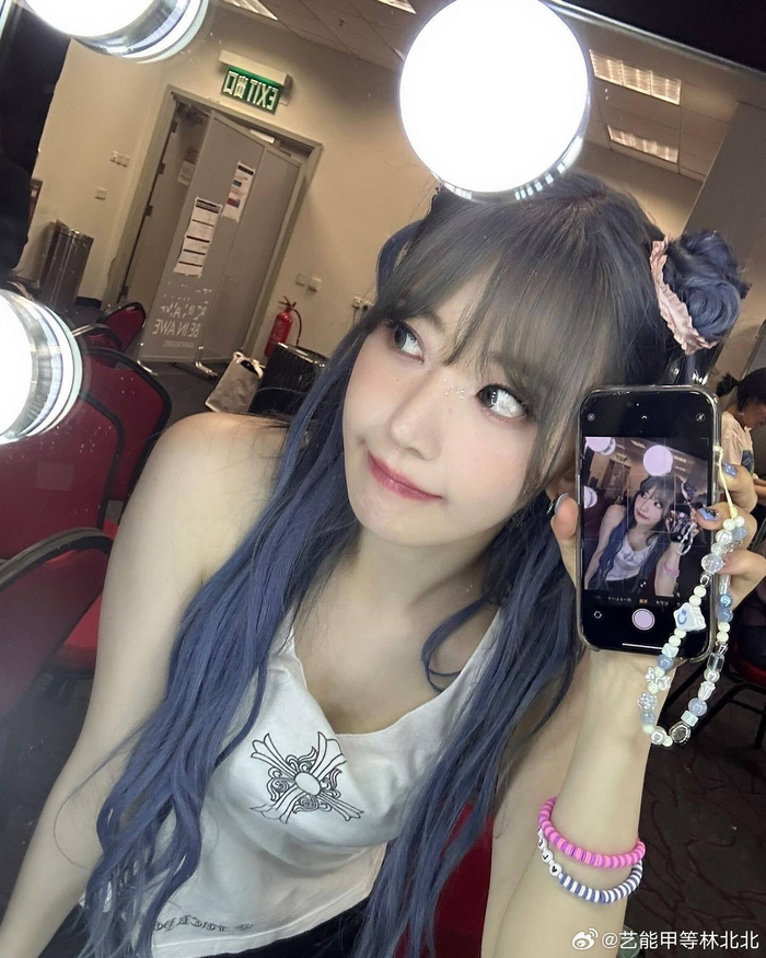 宮脇咲良93sakura 双丸子头的小樱花简直就是百变库拉!