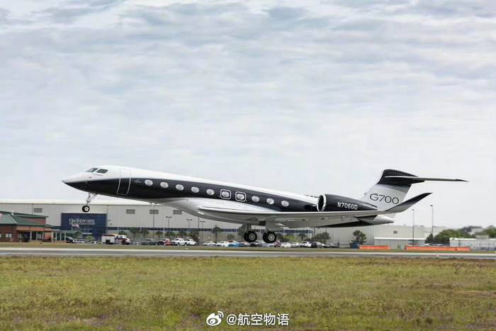 真的建议大家别买车了,买架湾流g700,达索猎鹰10x,庞巴迪环球快车8000