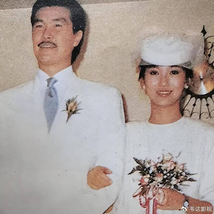 赵雅芝:带着两个儿子再婚,现任丈夫和三个学霸儿子是她的骄傲