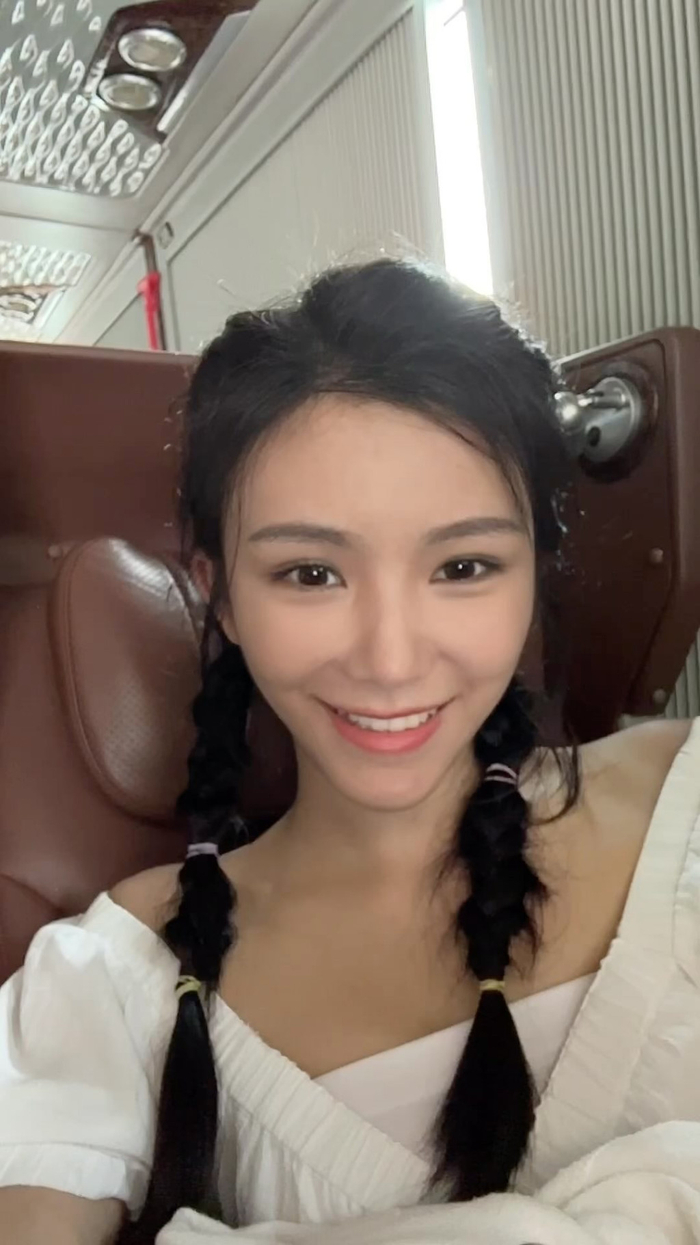 这期港姐热门:17号王敏慈,香港出世,新加坡长大……__财经头条