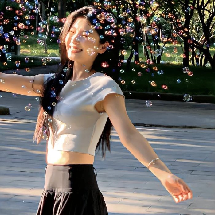 朦胧感女生头像