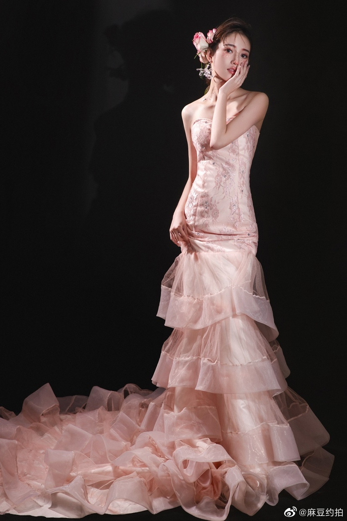 约摄影师妆面模特