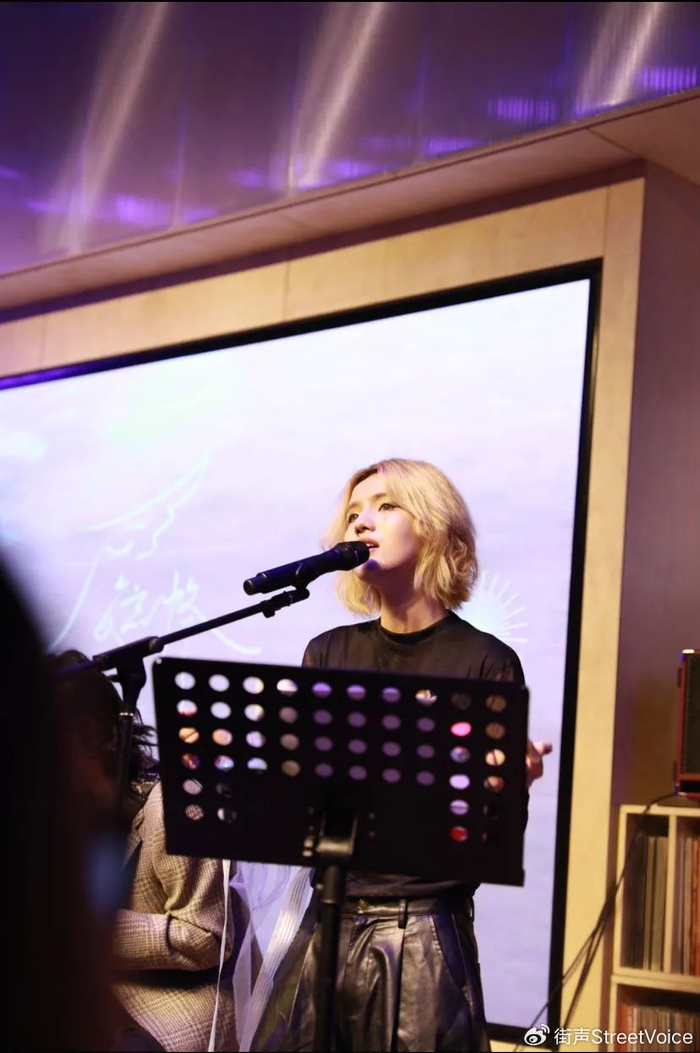 专访|尹毓恪:我想我是一阵风|金色的梦|你在笑什么|尹毓恪_新浪新闻