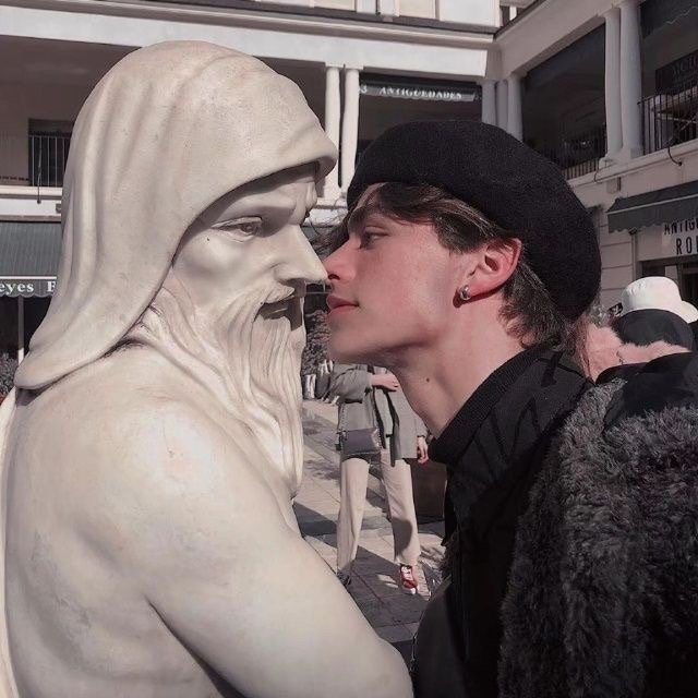 这组男生头像嘎嘎好用!__财经头条