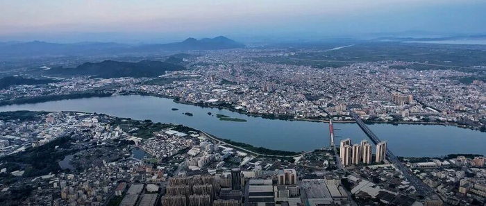 “承包”5代人童年！中国2个“小透明”，闷声赚了1000亿