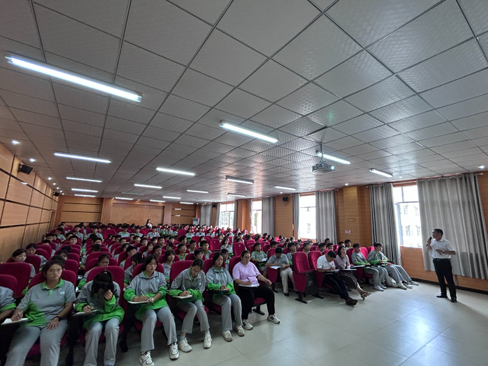 黎平七中举办英语单词记忆方法讲座|黎平|七中|讲座_新浪新闻