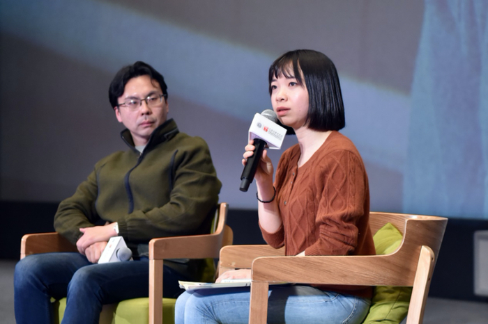 在书中附录的采访中,该书原作者小笠原惠子称自己