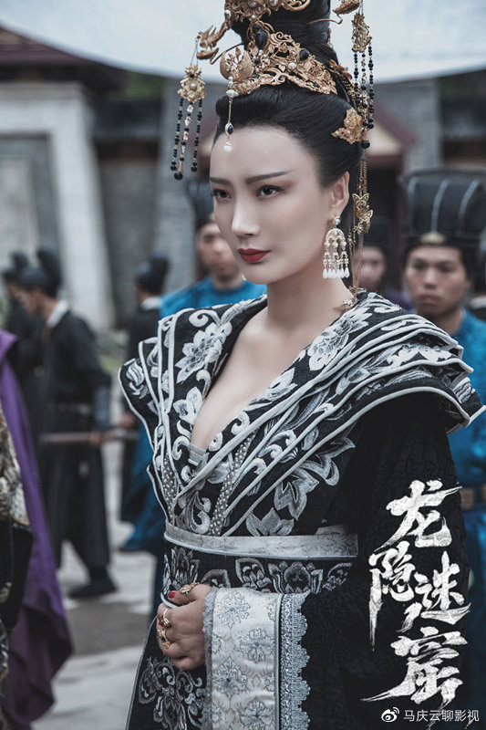 《龙隐迷窟》上映,王李丹妮饰演武则天,狄仁杰探案杂糅水下盗墓