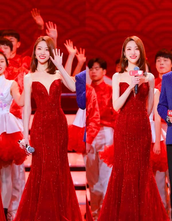 《新相亲大会》张纯烨颜值出众情商高 新生代主持人领跑者