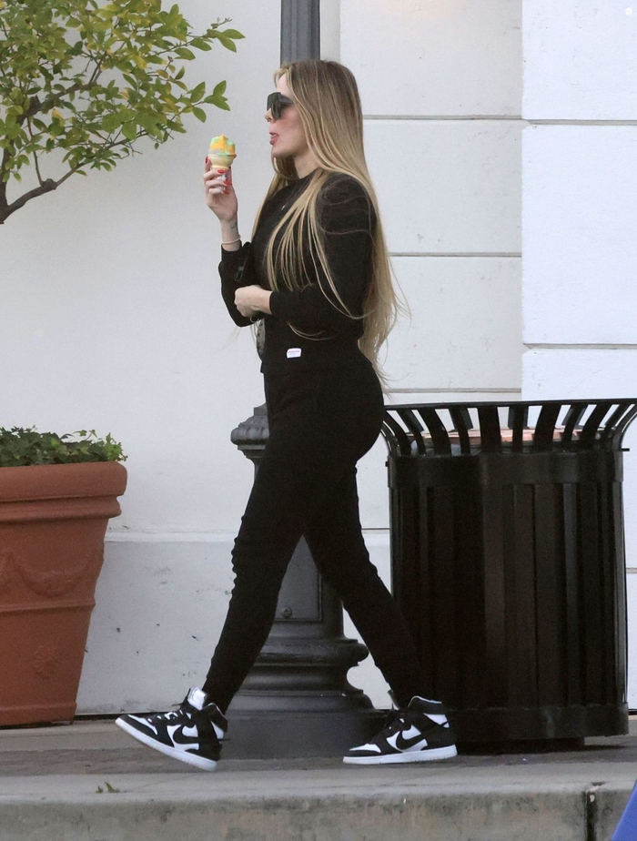 科勒卡戴珊khloekardashian在卡拉巴萨斯03132024