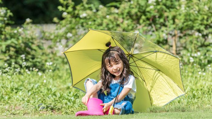 夏天来袭，不想孩子变得又黑又丑，这些防晒措施要到位