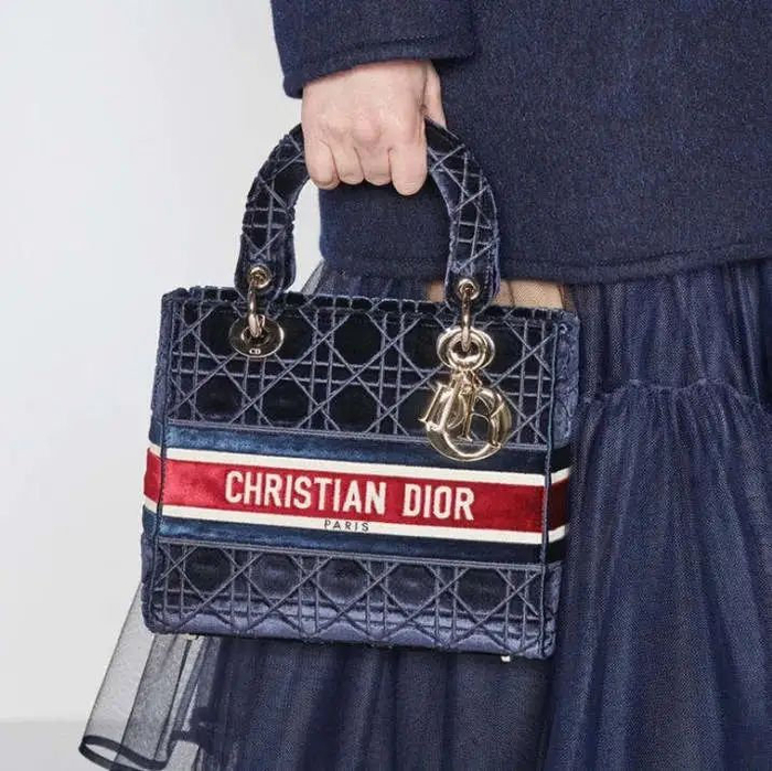 迪奥与女性之美