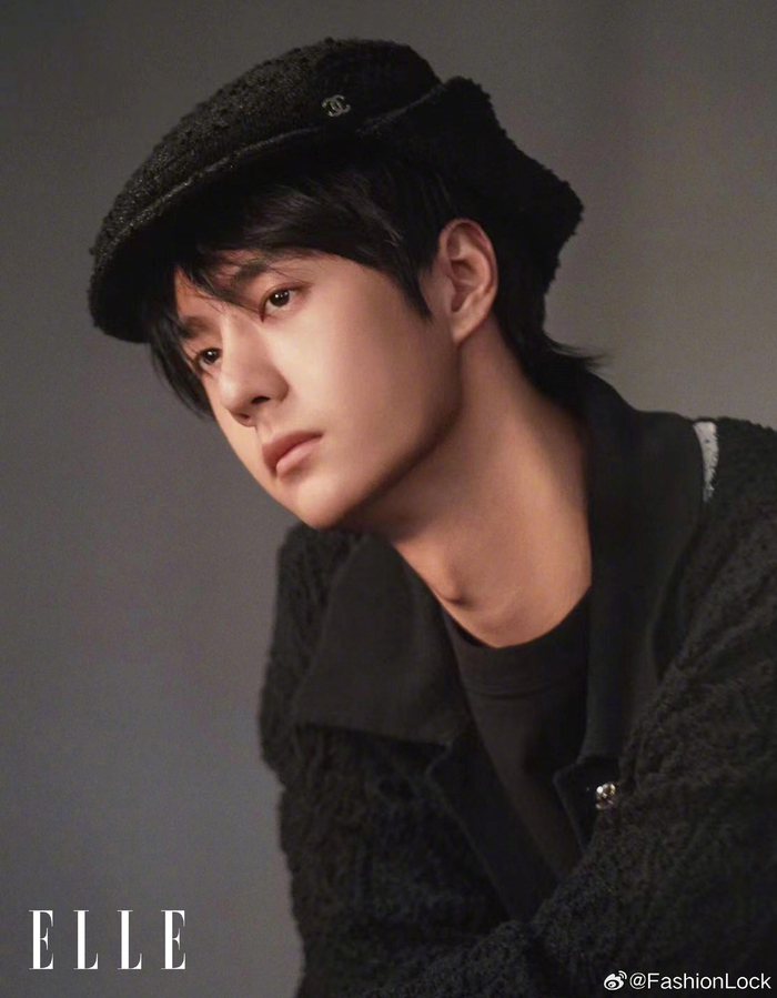 王一博丨 elle 七月刊封面出炉 清爽简约香家小王子,眼神清澈有故事感
