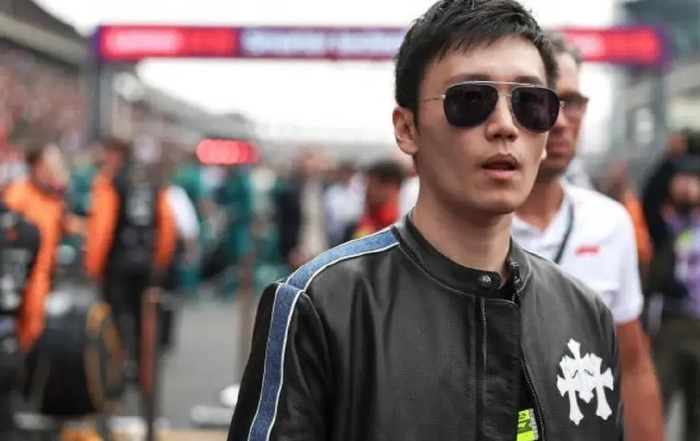 苏宁8年又赔光!张康阳最难一关,足球太烧钱,在国米不敢欠薪