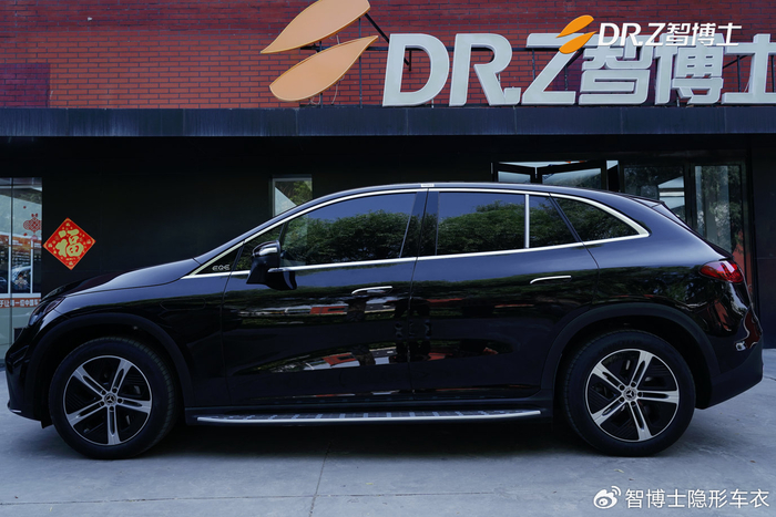 奔驰eqe500奔驰e300l【奥迪】做人要真诚,做事要靠谱剐蹭无痕迹,预热