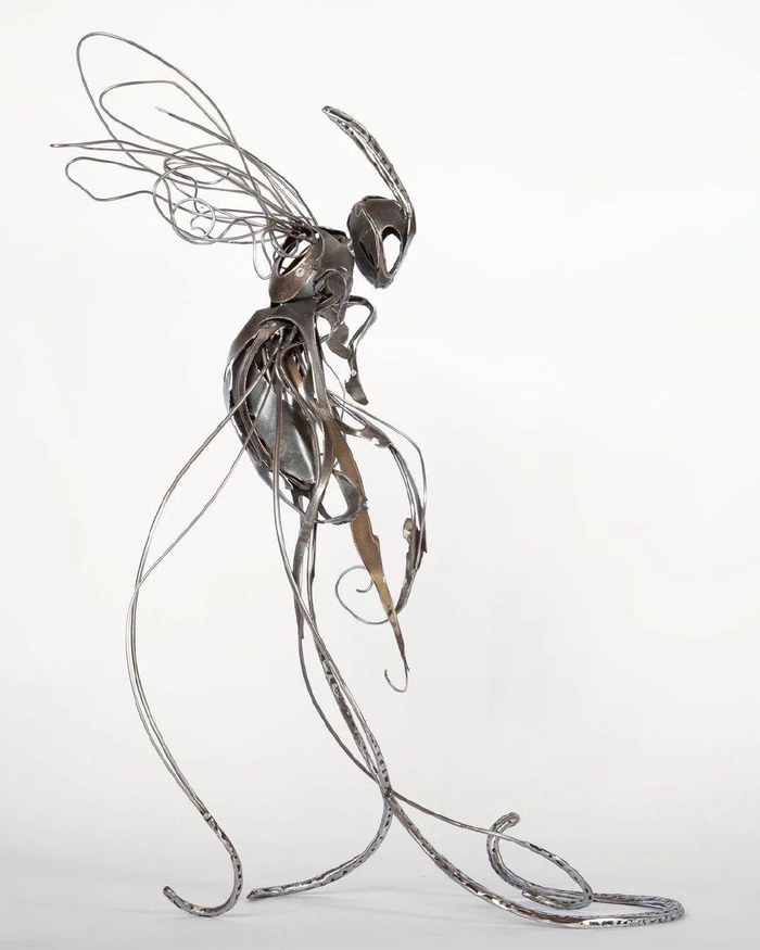 钢铁变成绕指柔,流线型的金属雕塑,让人叹为观止