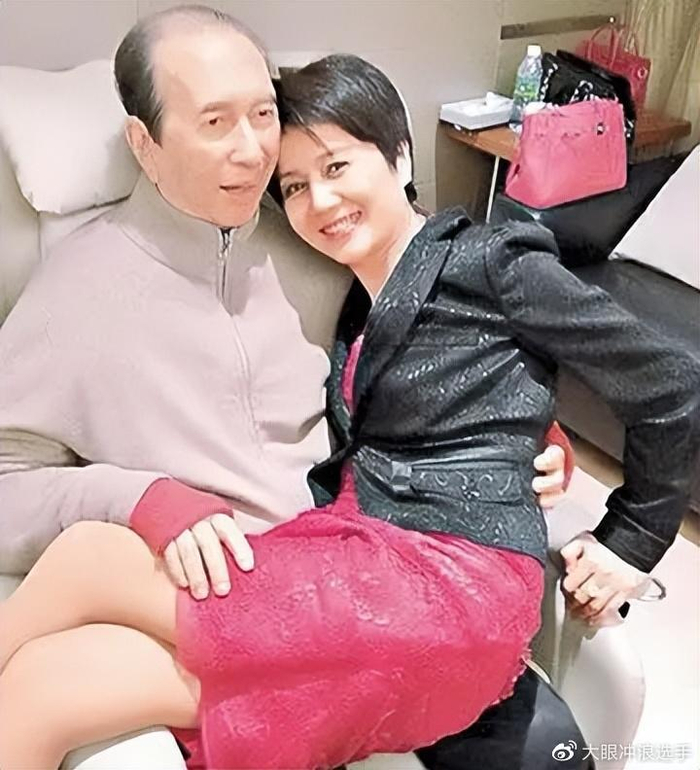 外人看来是掉进蜜罐,甜蜜背后皆是眼泪|智利|利智|李连杰_新浪新闻