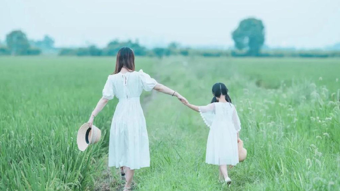 常把这7句话挂嘴边的父母，大多能养出内心富足的孩子