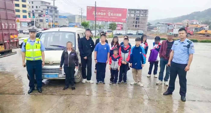 黑校车严查重罚