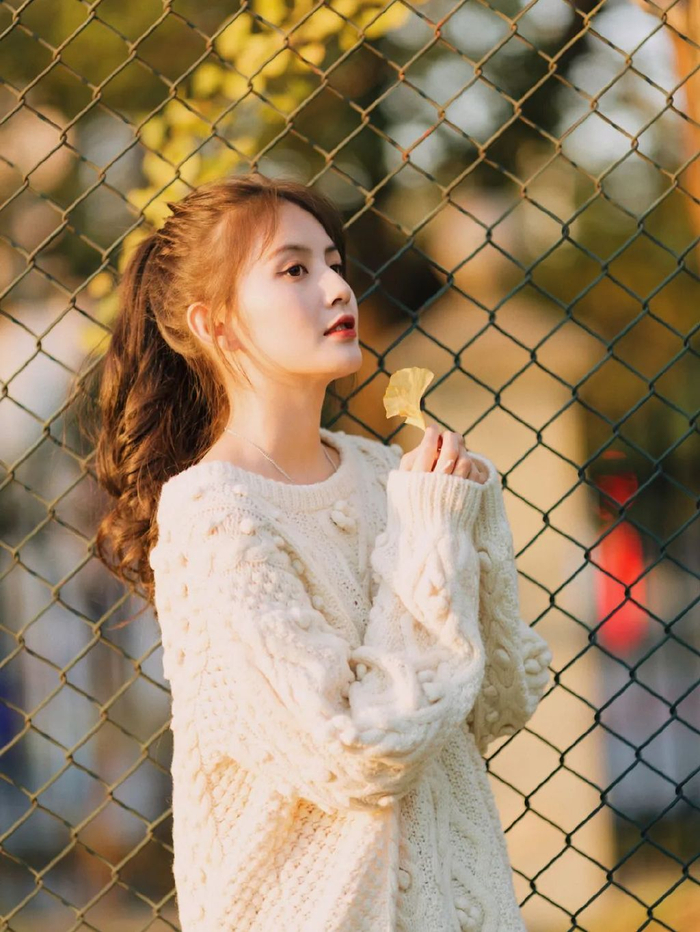 人像拍照怎么摆姿势好看,12个拍照姿势,实用自然好看|人像|姿势|头发