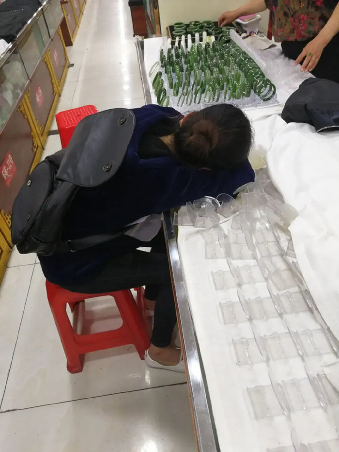 河南南阳的珠宝生意,借淘宝直播火出圈,不小心做了个全国最大|石佛寺