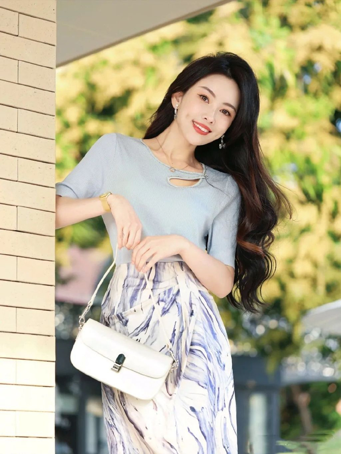 穿裙子这样拍照,气质知性有魅力,拍出你的不同美