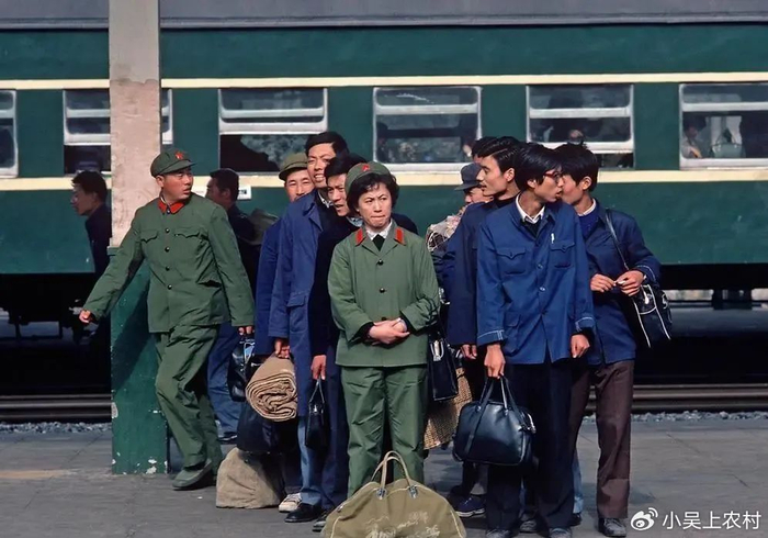 19张老照片:原来70年代是这样生活的?怀念那纯真美好的年代