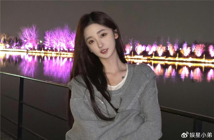 林更新新女友曝光,颜值出众,同吃泡面接地气,女方身份被揭露!
