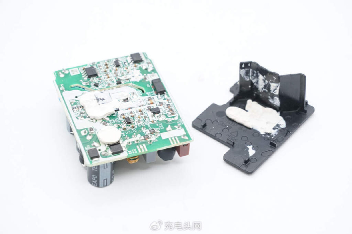 拆解报告:vivo 44w闪充充电器v4440l0a1-cn|士兰微|充电器|电子_新浪