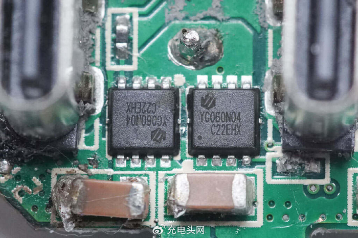 拆解报告:mophie 67w 2c1a氮化镓充电器chg-wall-gan-67w-cn|氮化