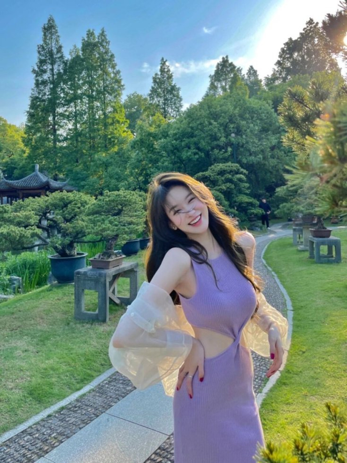 网红花三三被曝大瓜,花千万买劳斯莱斯,金主疑是知名舞蹈家老公__财经头条__新浪财经