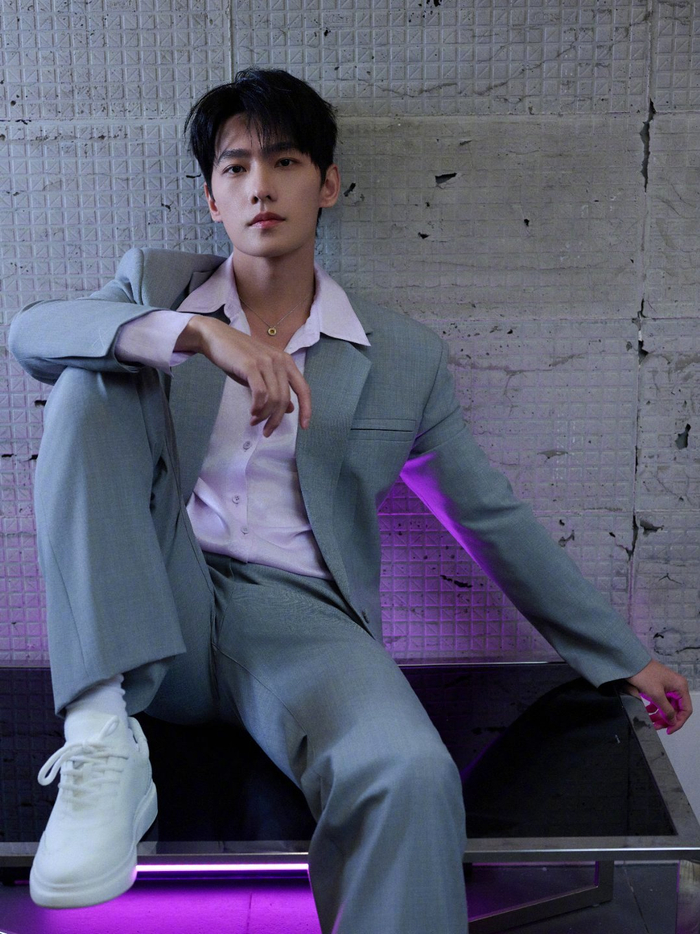 老师 我们家杨洋终于更新日常照plog了吗