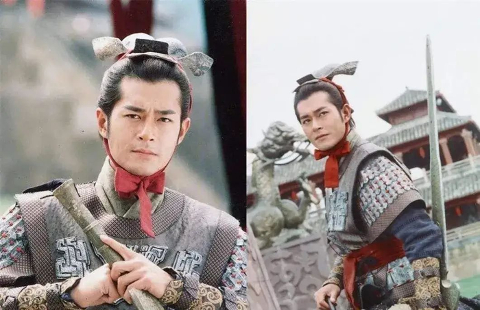 古天乐最近照片被网友评价,像是从三星堆里走出来的,真有那么平平无奇