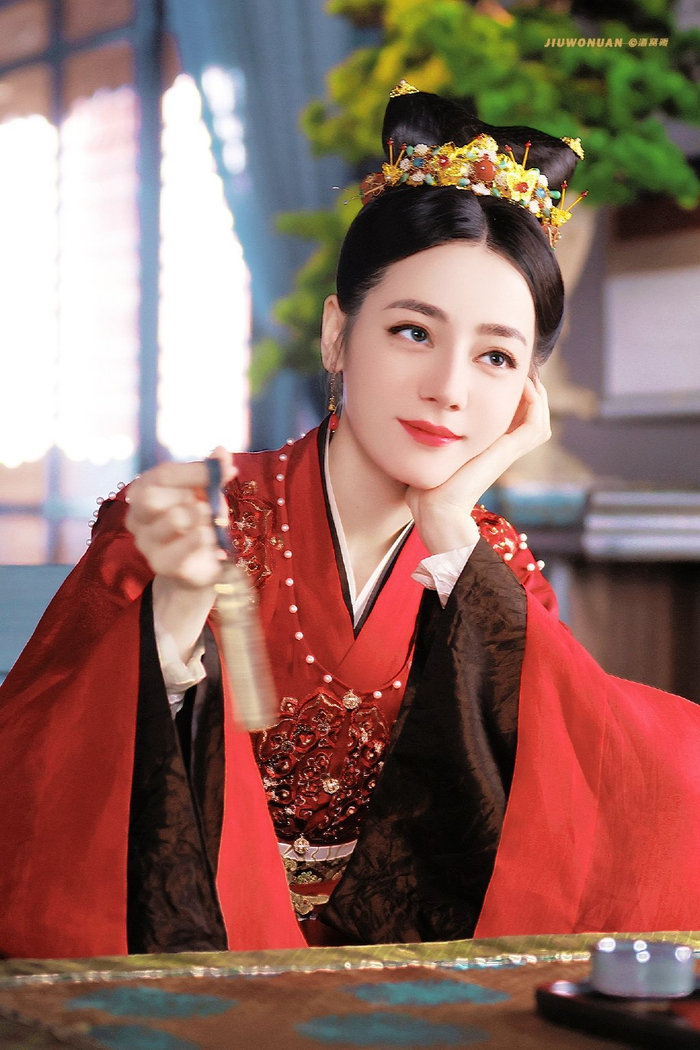 好美好灵动的红衣猫猫耳任安乐! 迪丽热巴任安乐