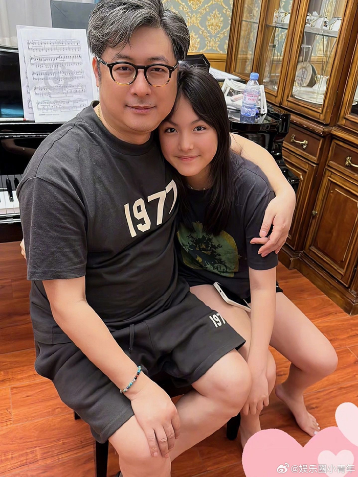 小s的二女儿田亮的女儿黄磊的女儿李湘的女儿