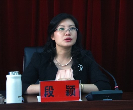 免职10月后云南出版集团董事长落马,此前刀刃向内严肃追责19名下属__财经头条__新浪财经